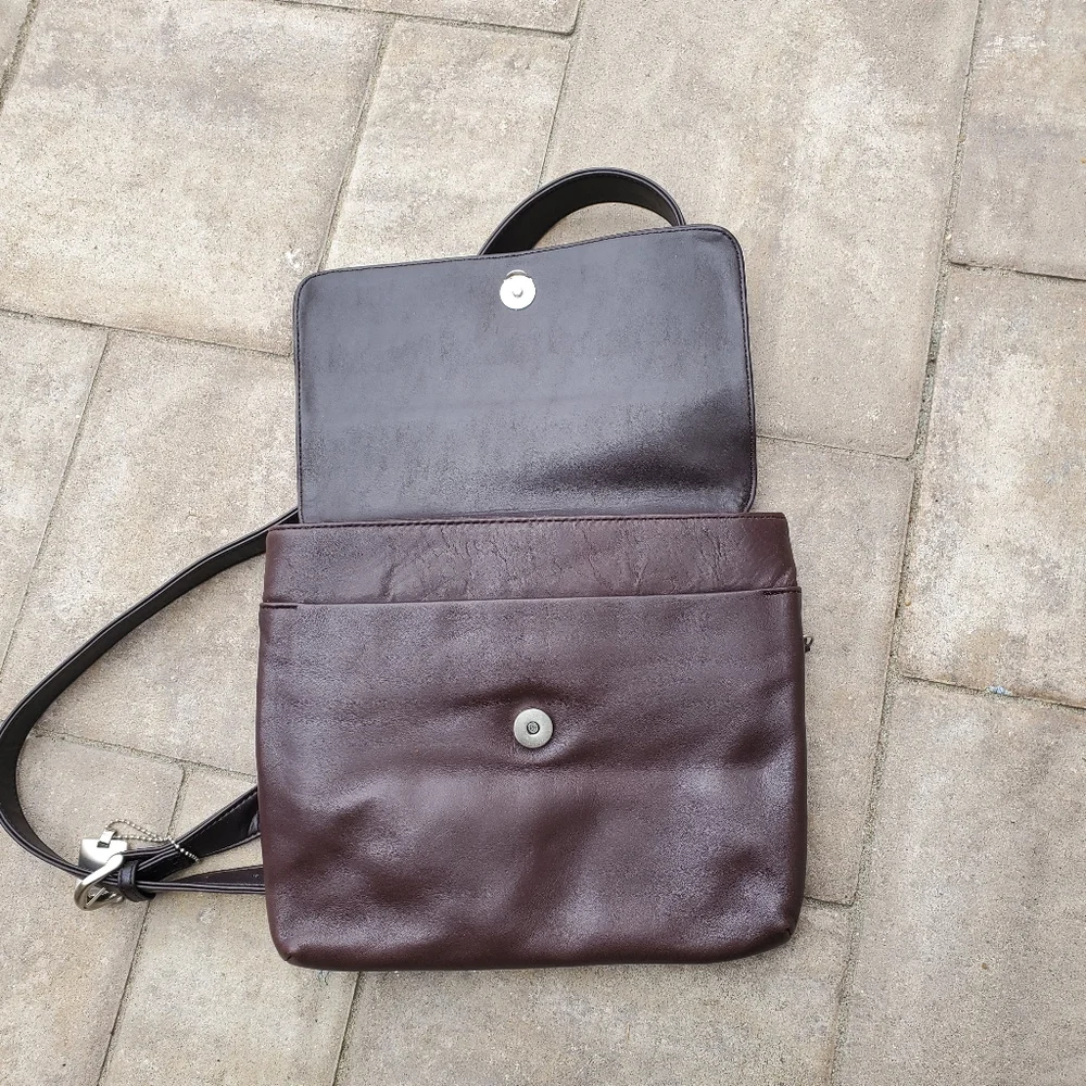 Nine West Brown‎ Leather Shoulder Bag Crossbody Y2K Business Casual Collegiate